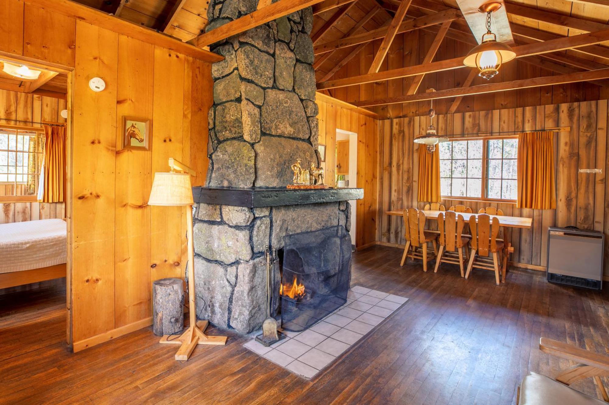 The Meeker Park Lodge Allenspark Exterior photo
